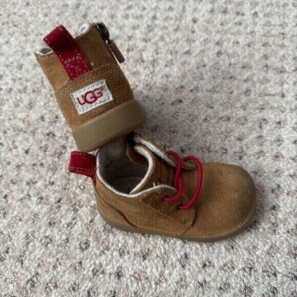 UGG KRISTJAN infant size 2/3 Chestnut boots 1017194I - Picture 1 of 8